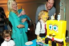 Ένα πάρτι γεμάτο από... Μπομπ Σφουγγαράκη