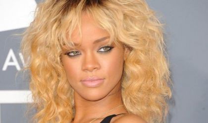 Ποιος διάσημος δήλωσε ότι η Rihanna είναι ψεύτικη; - Φωτογραφία 1