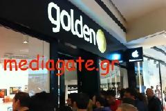 Ουρές και στην Ελλάδα για να αγοράσουν το iPad 3!