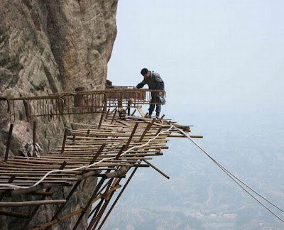 Απάνθρωπες συνθήκες δουλειάς των οικοδόμων στην Κίνα, στον βωμό του οικονομικού θαύματος - Φωτογραφία 11