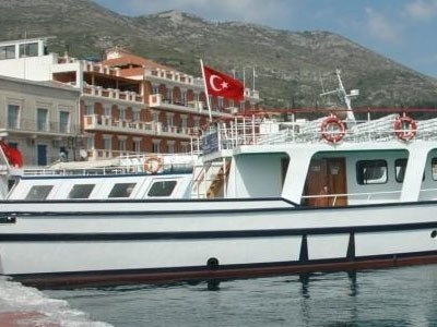 «Μπλόκο» σε τουρκικό πλοιάριο στο λιμάνι της Χίου… - Φωτογραφία 1