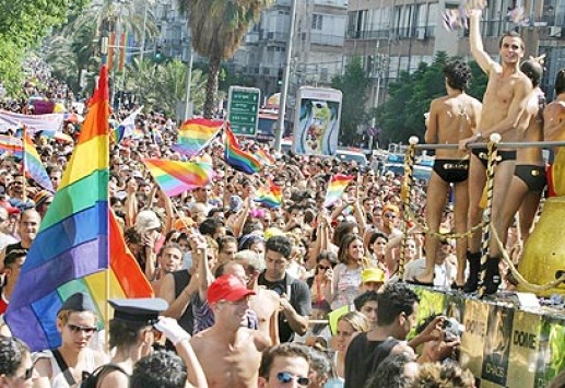 Αντιδράσεις για παρέλαση ομοφυλοφίλων στα Τίρανα - Φωτογραφία 1