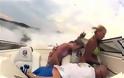 Τρόμος σε σκάφος εκτός ελέγχου [video]