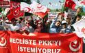 Η βία αναζωπυρώνει το κουρδικό στην Τουρκία