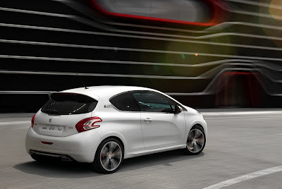 2014 Peugeot 208 GTi - Φωτογραφία 2