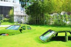 Το γρασίδι «κατάπιε» τα αυτοκίνητα!