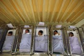 Μητέρα 12 παιδιών γέννησε πεντάδυμα - Φωτογραφία 1