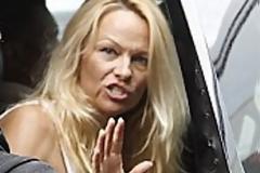 Η Πάμελα Άντερσον για πρώτη φορά χωρίς make up [photos]