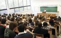 Eλληνες καθηγητές μεταναστεύουν σε αλβανικά πανεπιστήμια