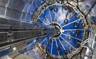 Κοντά σε μεγάλη ανακάλυψη οι επιστήμονες του CERN - Φωτογραφία 1