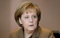 Spiegel: Ο κύβος ερρίφθη, η Μέρκελ αποφάσισε να κρατήσει την Ελλάδα στο ευρώ