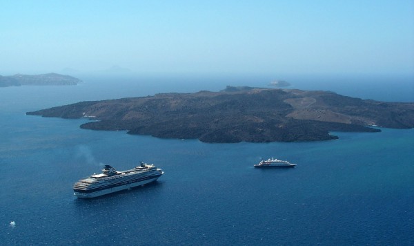 Σαντορίνη:Ανησυχία για το ηφαίστειο-14 πόντους,σηκώθηκε το νησί από το μάγμα! - Φωτογραφία 2