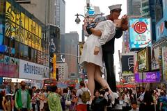 ΔΕΙΤΕ: Τα πιο διάσημα φιλιά του κόσμου