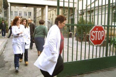 110 νοσηλευτές έχουν αποσπαστεί σε πολιτικά γραφεία! - Φωτογραφία 1