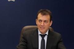 Με διερμηνέα στη συνάντηση με την τρόικα ο Γιάννης Βρούτσης