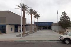 ΣΟΚ: Ζευγάρι καθηγητών έκανε τρίο με 16χρονη μαθήτριά του!