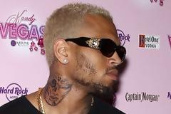 ΔΕΙΤΕ: Ο Chris Brown χτύπησε και πάλι τη Rihanna!