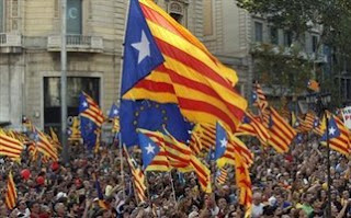 1,5 εκατ. κόσμος στους δρόμους της Βαρκελώνης για την ανεξαρτησία της Καταλονίας - Φωτογραφία 1
