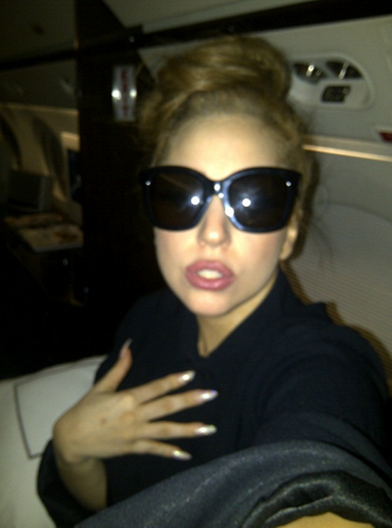 Η Lady Gaga ξύρισε το πίσω μέρος του κεφαλιού της! - Φωτογραφία 2