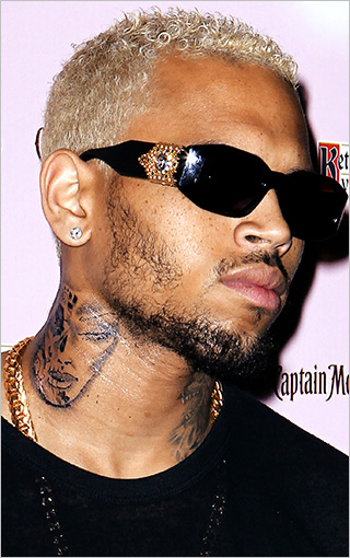 ΔΕΙΤΕ: Προκαλεί με το νέο του tattoo ο Chris Brown - Φωτογραφία 2