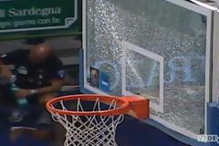 ΕΣΠΑΣΕ ΤΗ ΜΠΑΣΚΕΤΑ Ο ΝΤΟΡΣΕΪ ΚΑΙ Ο ΑΓΩΝΑΣ ΤΕΛΕΙΩΣΕ ΣΤΟ 38'... ΣΑΣΑΡΙ - ΟΛΥΜΠΙΑΚΟΣ 87-106 (PHOTOS)