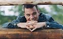 Το καινούριο video clip του Robbie Williams, το είδατε...;