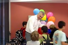 A. Παχατουρίδης: «Ούτε ένα παιδί χωρίς τσάντα και τετράδια στο Περιστέρι»!