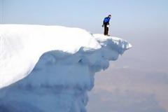 ΔΕΙΤΕ: Ένα θέαμα...άκρως ακατάλληλο για υψοφοβικούς!!!