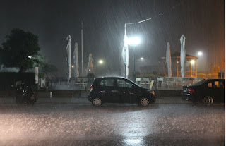 ΣΥΜΒΑΙΝΕΙ ΤΩΡΑ: Πολύ έντονη βροχόπτωση στην Πρέβεζα - Φωτογραφία 1