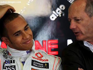Απαιτήσεις Hamilton για παραμονή στην McLaren - Φωτογραφία 1
