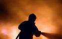 Πυρκαγιά σε εξέλιξη στο Καλαμίτσι του Αποκόρωνα Χανίων