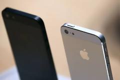 iPhone 5: Και όμως... δεν είναι το λεπτότερο κινητό...