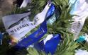 H ΝΕΟΣ με ελληνικές σημαίες και γαλανόλευκη φορεσιά, τίμησε την ημέρα μνήμης στον Μελιγαλά