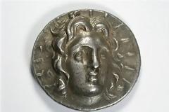 Ιστορίες φωτιάς μέσα από τα αρχαία νομίσματα