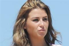 Η συνοδός πολυτελείας των διάσημων δεν ξέρει ποιος την άφησε έγκυο