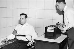 ΔΕΙΤΕ: Ξετρύπωσε τον ψεύτη