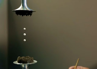 Acoustic levitation: Αιώρηση με τη βοήθεια ηχητικών κυμάτων [Video] - Φωτογραφία 1