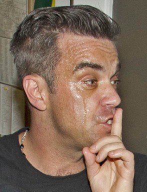 Σε μαύρα χάλια ο Robbie Williams λίγο πριν γίνει πατέρας - Φωτογραφία 3