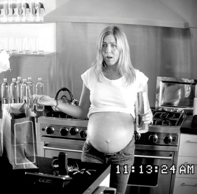 ΔΕΙΤΕ: Jennifer Aniston: Κρυφή κάμερα αποκάλυψε την προχωρημένη εγκυμοσύνη της! - Φωτογραφία 1