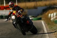 KTM 690 SMR: Μαύρη Πρόκληση