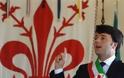 O δήμαρχος της Φλωρεντίας θέλει να συνταξιοδοτήσει τους πολιτικούς