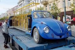 Παράξενα αυτοκίνητα με αρκετή δόση χιούμορ...