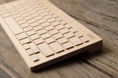 Μετά το αδιάβροχο τώρα το ξύλινο