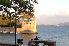 Μια αντίκα στο Λιμάνι της Ναυπάκτου