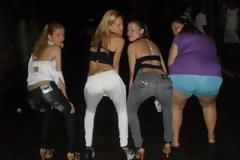 ΔΕΙΤΕ: Σαν τη μύγα μες στο γάλα