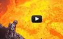 VIDEO: Στέκεται 30 μέτρα από τη λάβα ηφαιστείου!