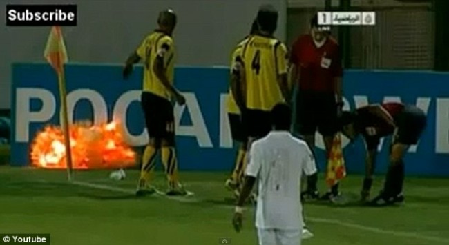 VIDEO: Έσκασε χειροβομβίδα σε γήπεδο στο Ιράν! - Φωτογραφία 1