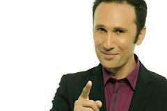 Δείτε τη ΚΟΥΚΛΑΡΑ φίλη του Ρένου Χαραλαμπίδη!! (ΦΩΤΟ)