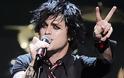 Σε κλινική αποτοξίνωσης σκοπεύει να μπει ο τραγουδιστής του ροκ συγκροτήματος Green Day