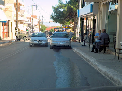 Έτσι παρκάρουν στο Κριεκούκι! - Φωτογραφία 4